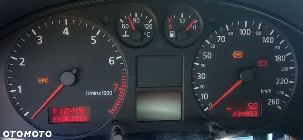 Audi A4 Limousine - 9