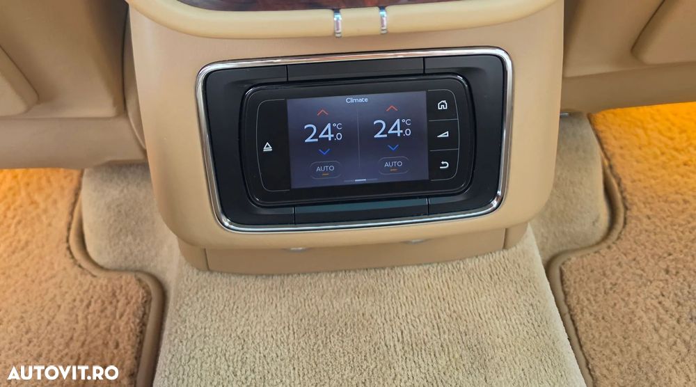 Bentley Bentayga - 17