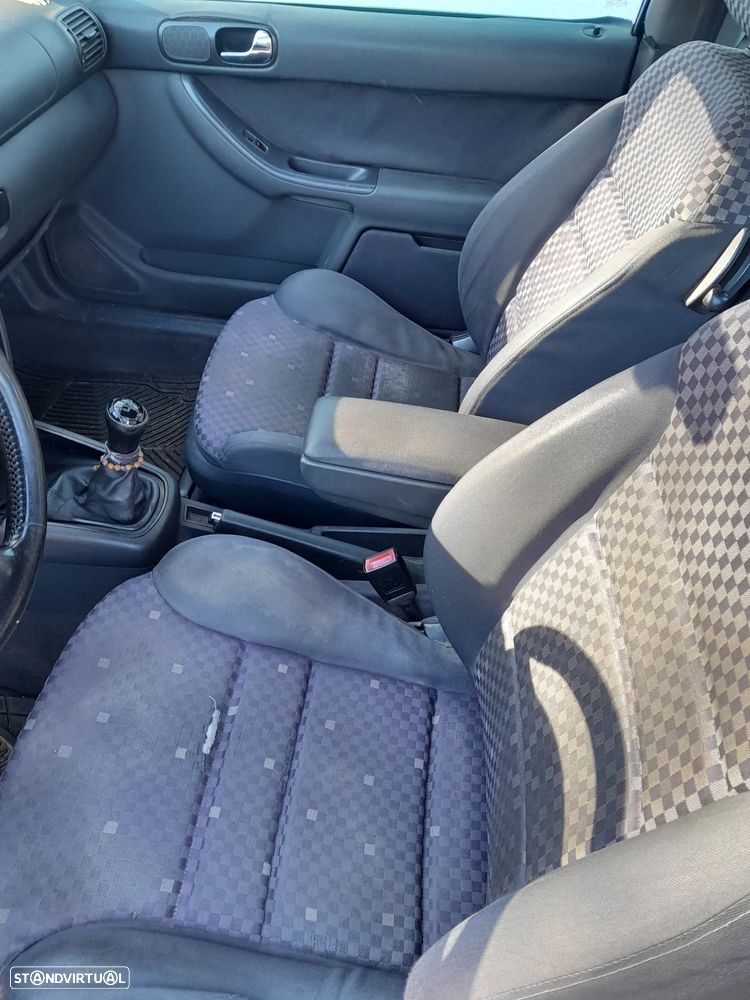 Audi A3 1.9 TDI Attraction - 8