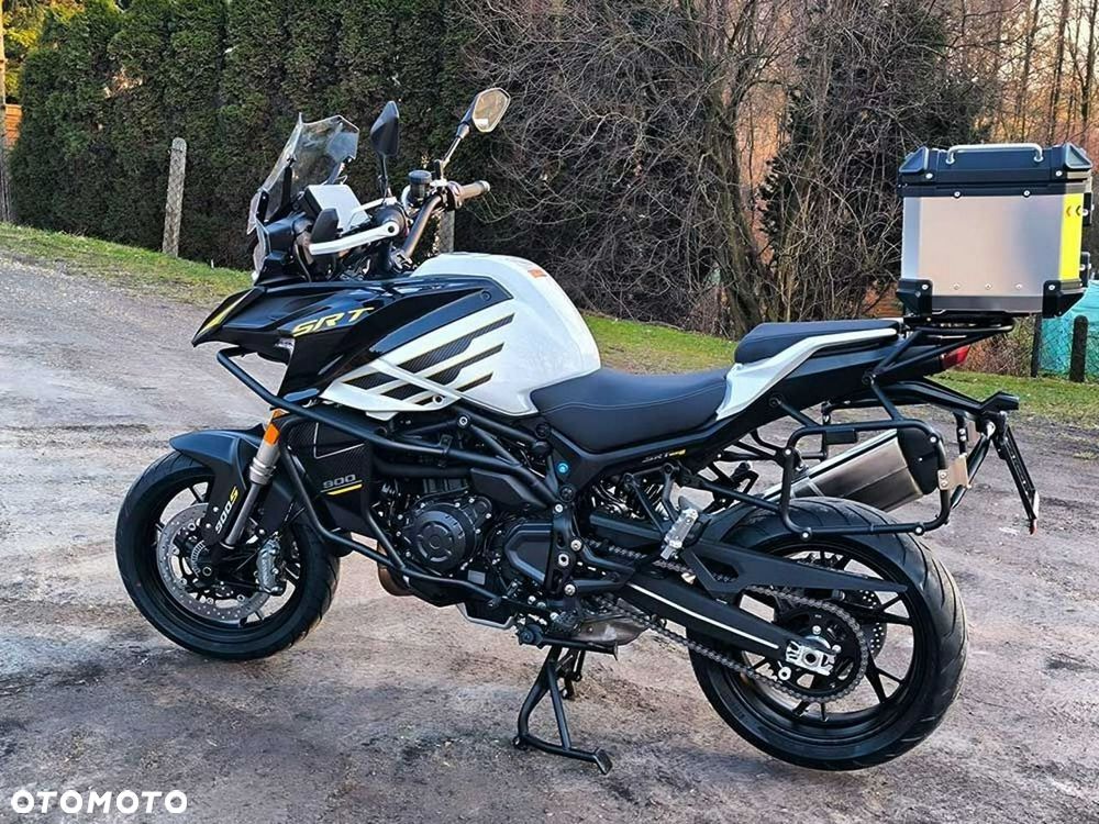 QJMOTOR SRT900S - 23