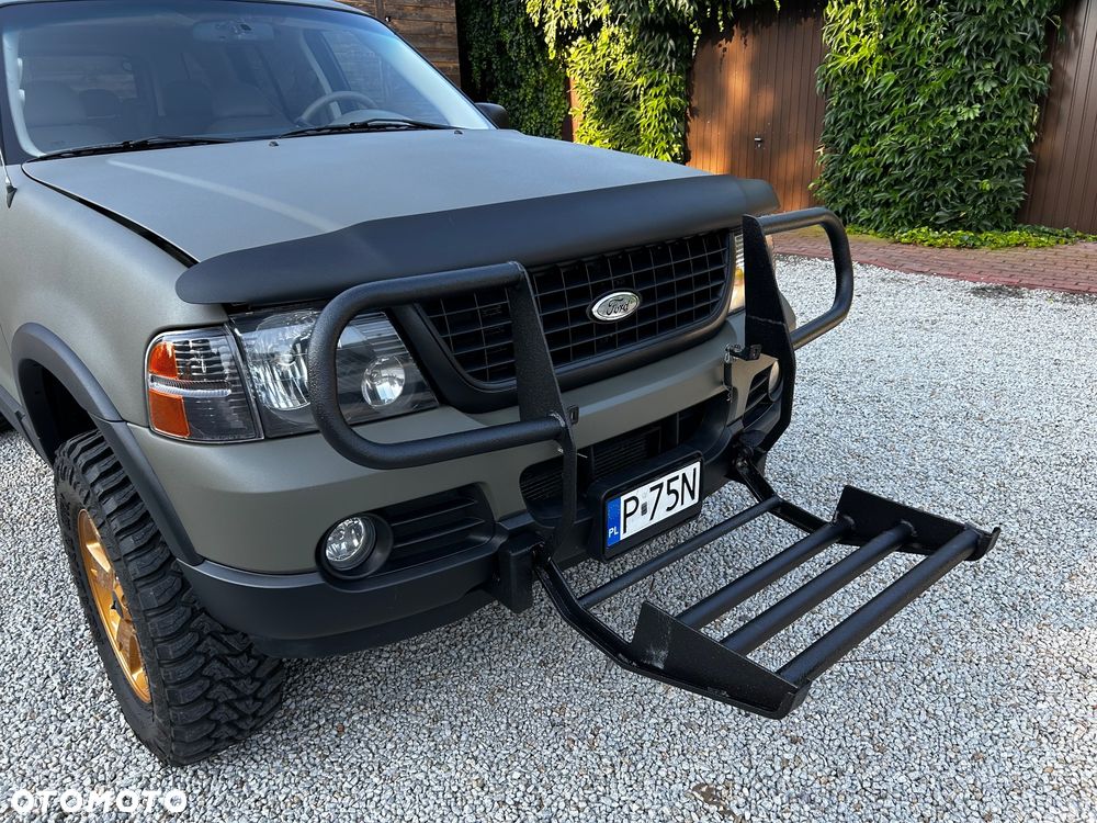 Ford Explorer 4.6 - 18