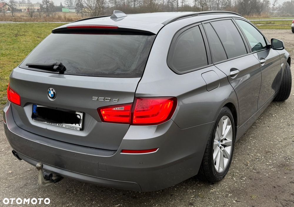 BMW Seria 5 520d Luxury Line - 6