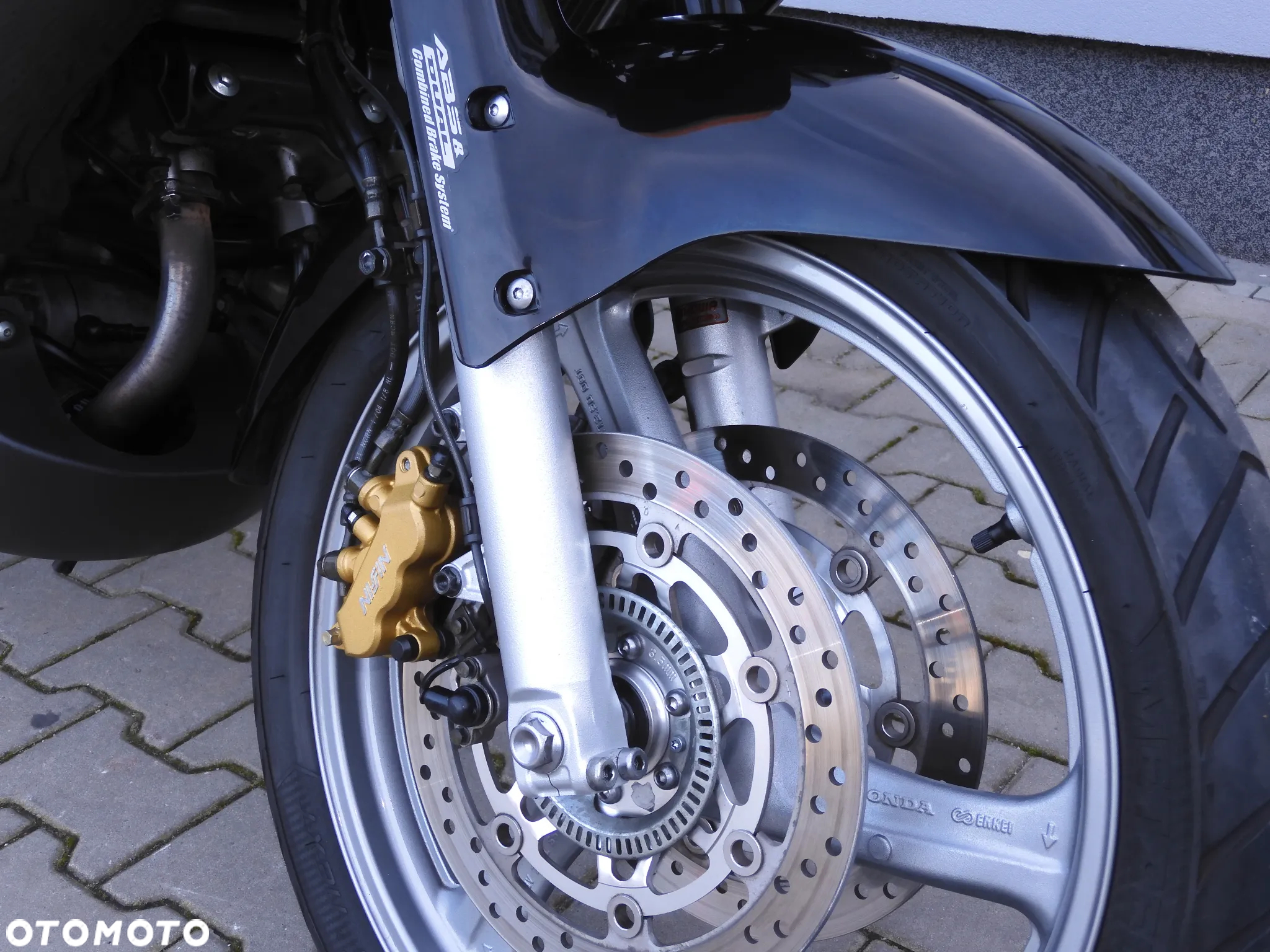 Honda XL - 4