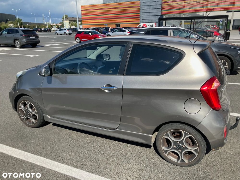 Kia Picanto 1.2 Fifa World Cup Edition - 4
