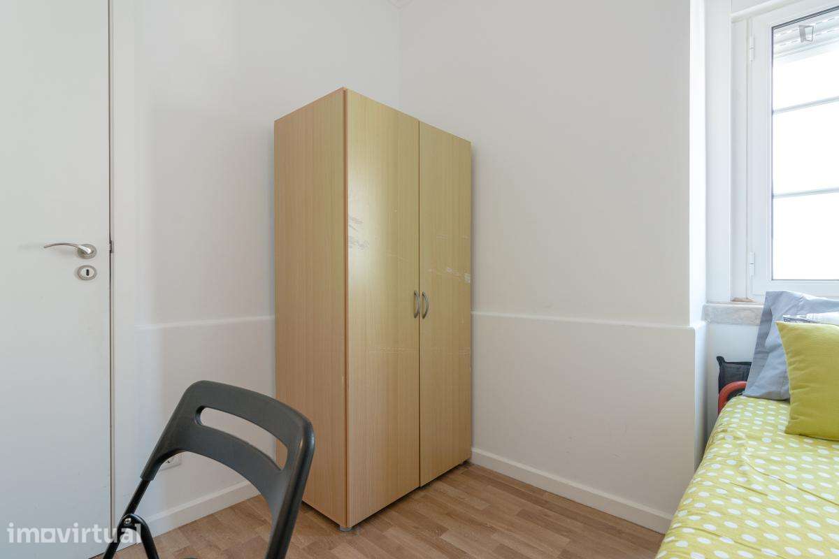 Quarto - localizado em Restelo Lisbon - Grande imagem: 5/6