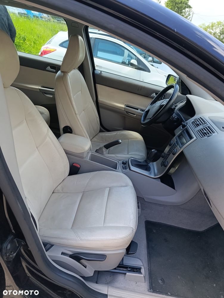 Volvo V50 T5 Summum - 25