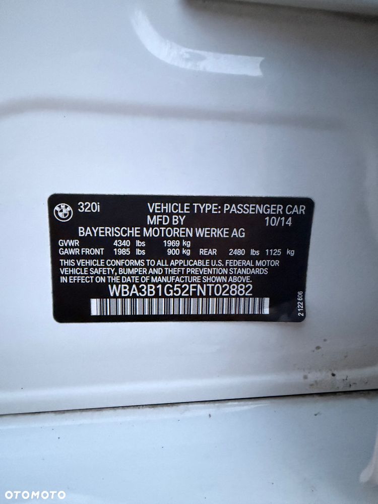 BMW Seria 3 320i - 21