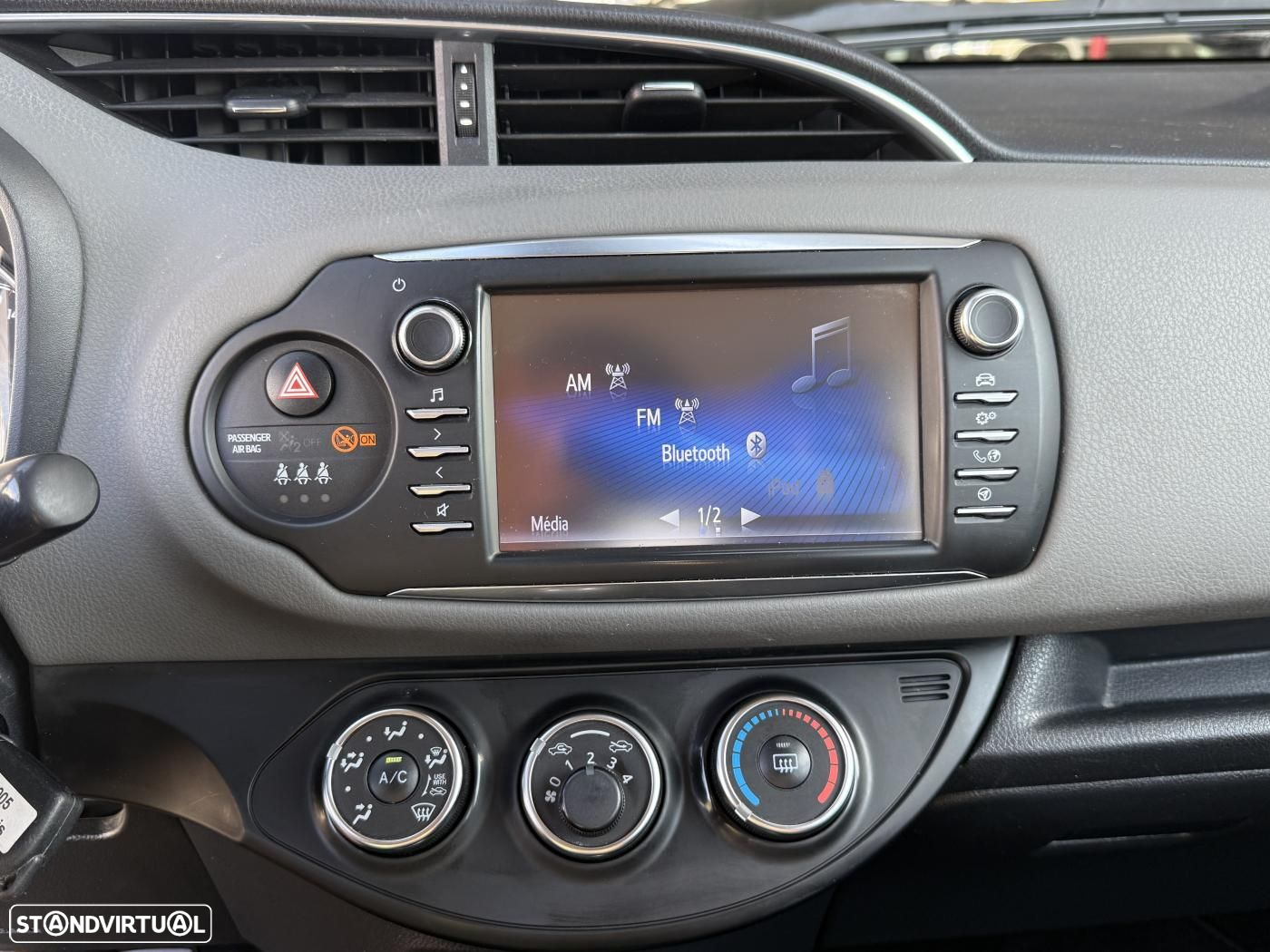 Toyota Yaris 1.0 VVT-i Comfort Plus - 23