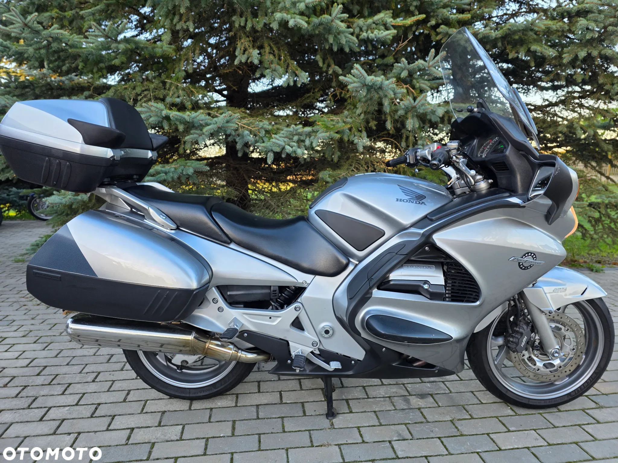 Honda ST - 37