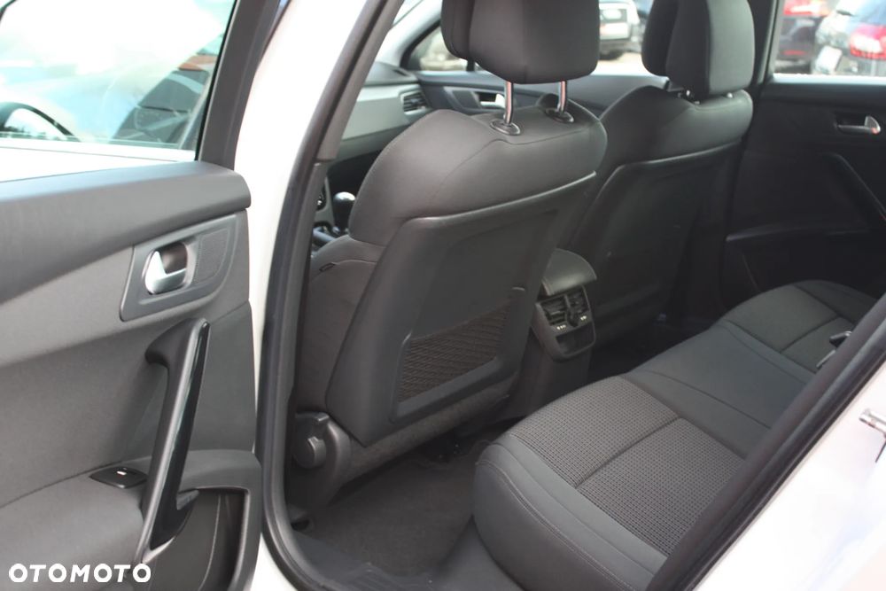 Peugeot 508 155 THP Style - 24