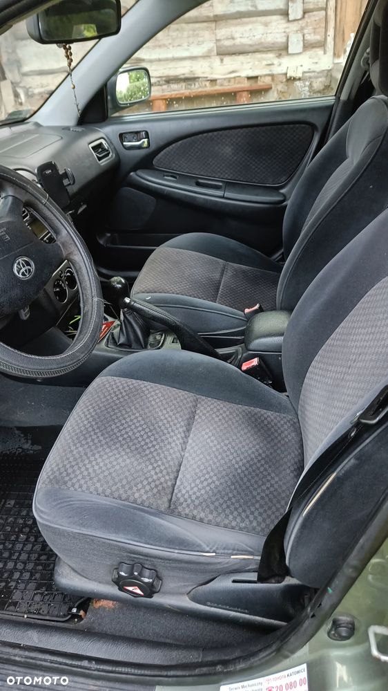 Toyota Avensis 1.6 VVT-i Terra - 6