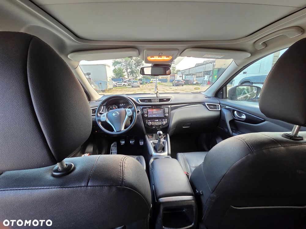 Nissan Qashqai 1.6 DCi N-Connecta - 14