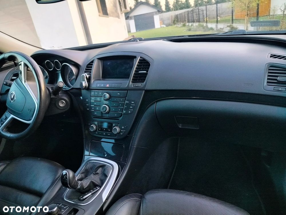 Opel Insignia - 10