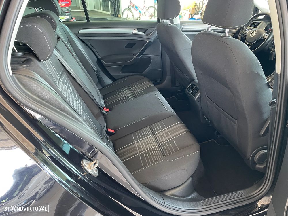 VW Golf 1.2 TSi BlueMotion DSG Lounge - 27