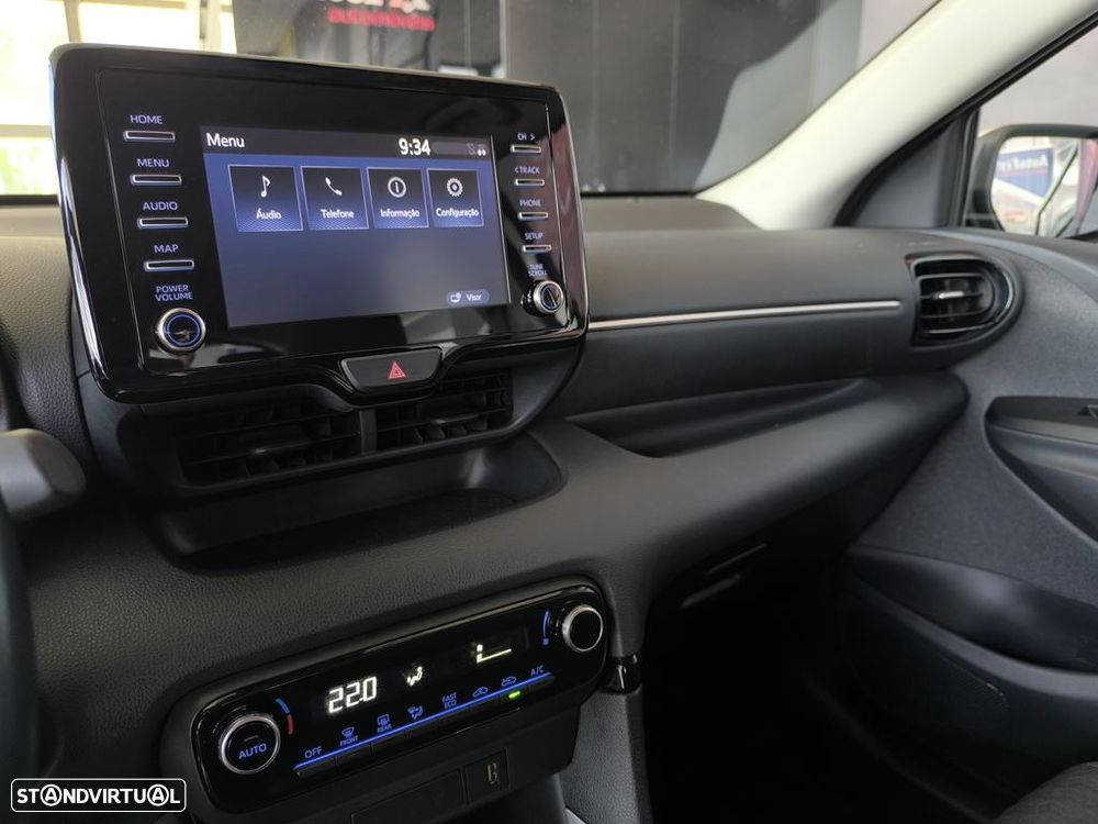 Toyota Yaris 1.5 HDF Comfort Plus - 11
