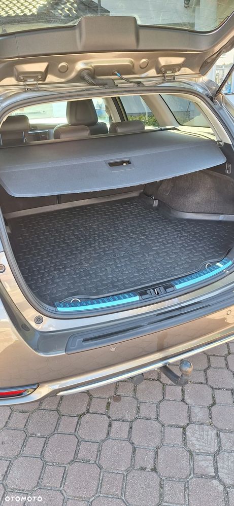 Toyota Auris Hybrid 135 Premium - 6