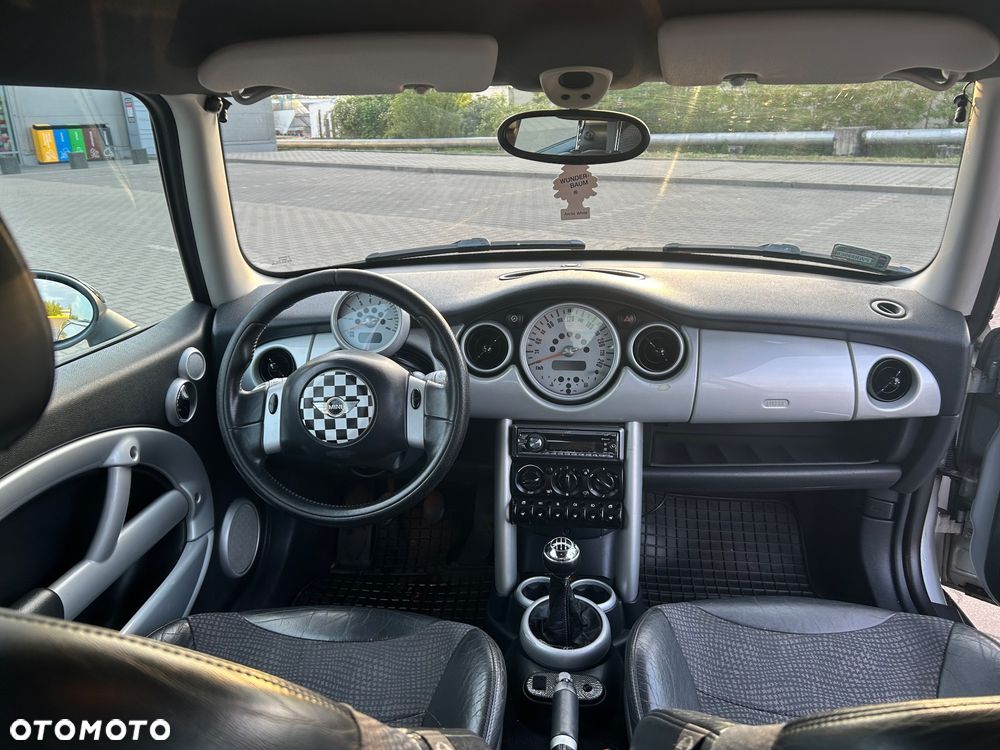 MINI Cooper Standard - 5