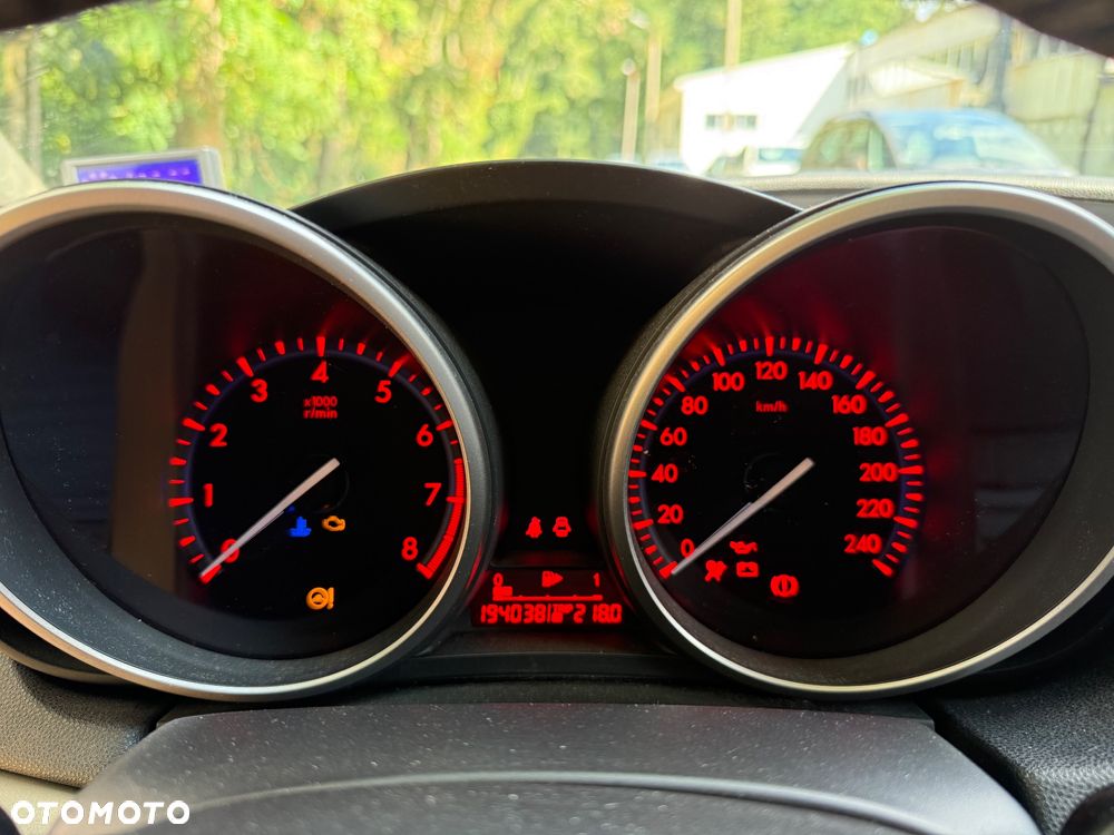 Mazda 3 1.6 Exclusive + - 9