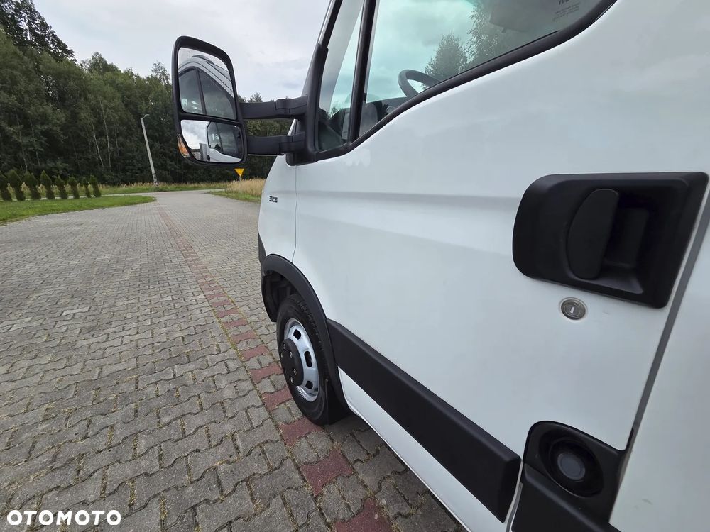 Iveco 35C15 - 22