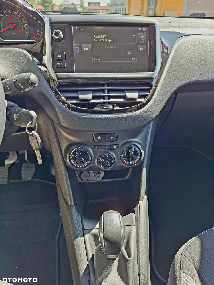 Peugeot 208 82 VTI Style - 18