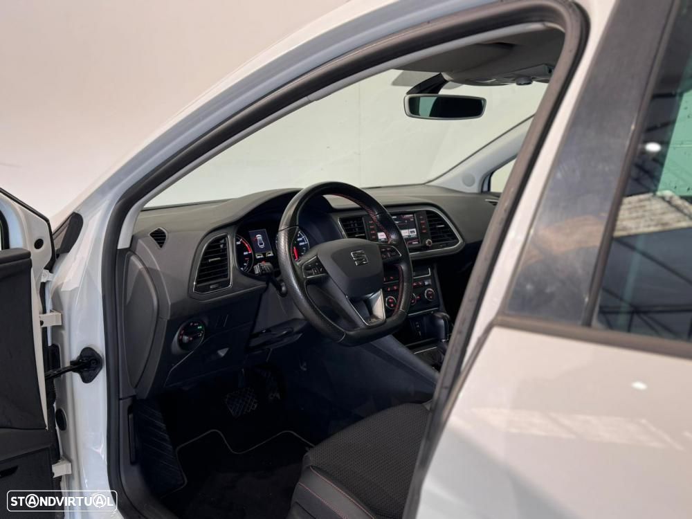 SEAT Leon ST 2.0 TDI DPF DSG FR - 30