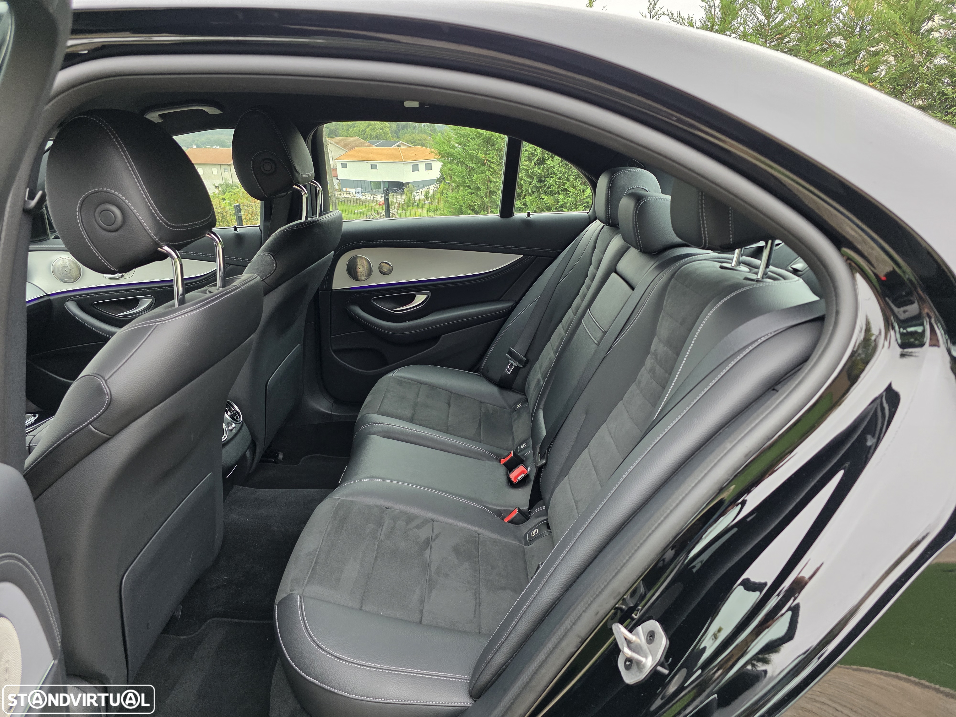 Mercedes-Benz E 300 de - 21