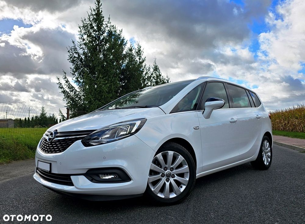 Opel Zafira Tourer 1.4 Turbo Business Edition - 2