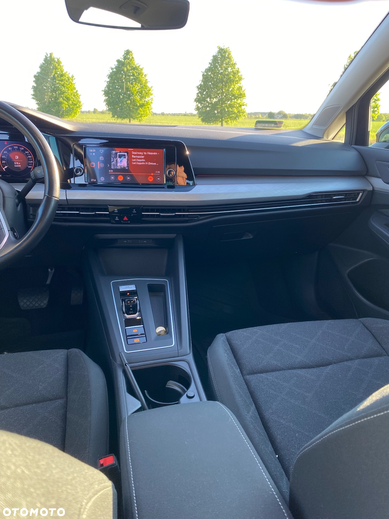 Volkswagen Golf - 15