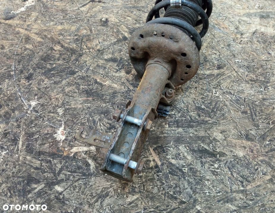 MCPERSON LEWY PRZÓD PRZEDNI OPEL ZAFIRA C 2.0 CDTI - 2