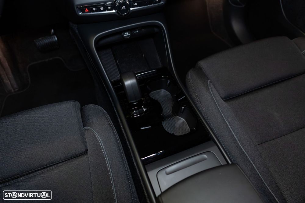 Volvo XC 40 Recharge 69 kWh Single Motor Core - 40