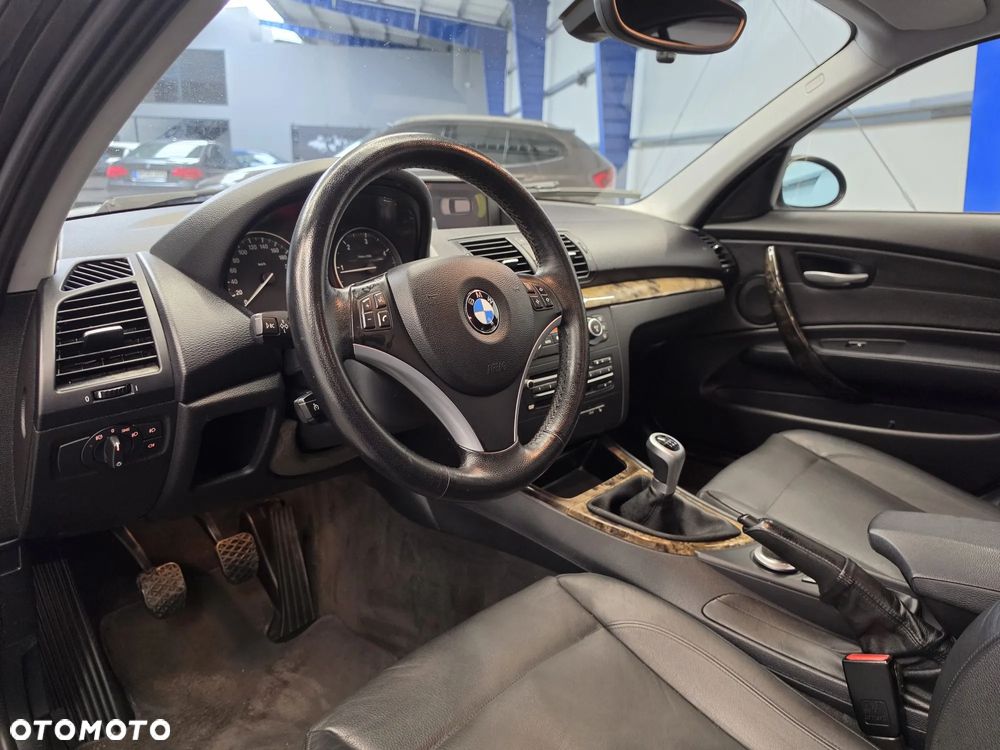 BMW Seria 1 120d DPF Edition Lifestyle - 27