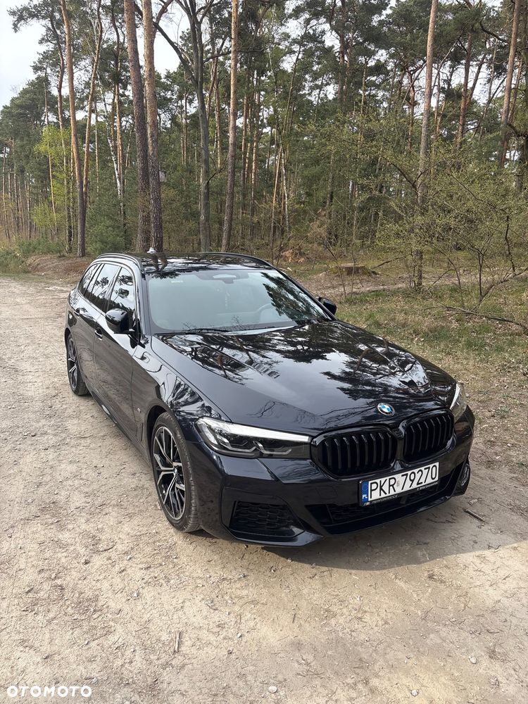 BMW Seria 5 530d xDrive mHEV - 3