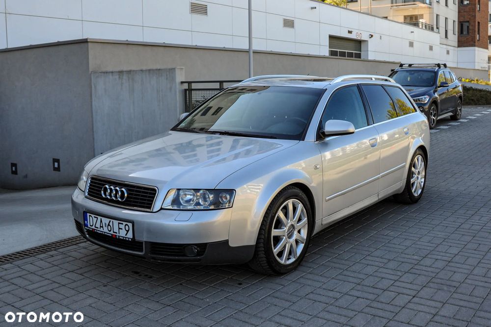 Audi A4 Avant - 1