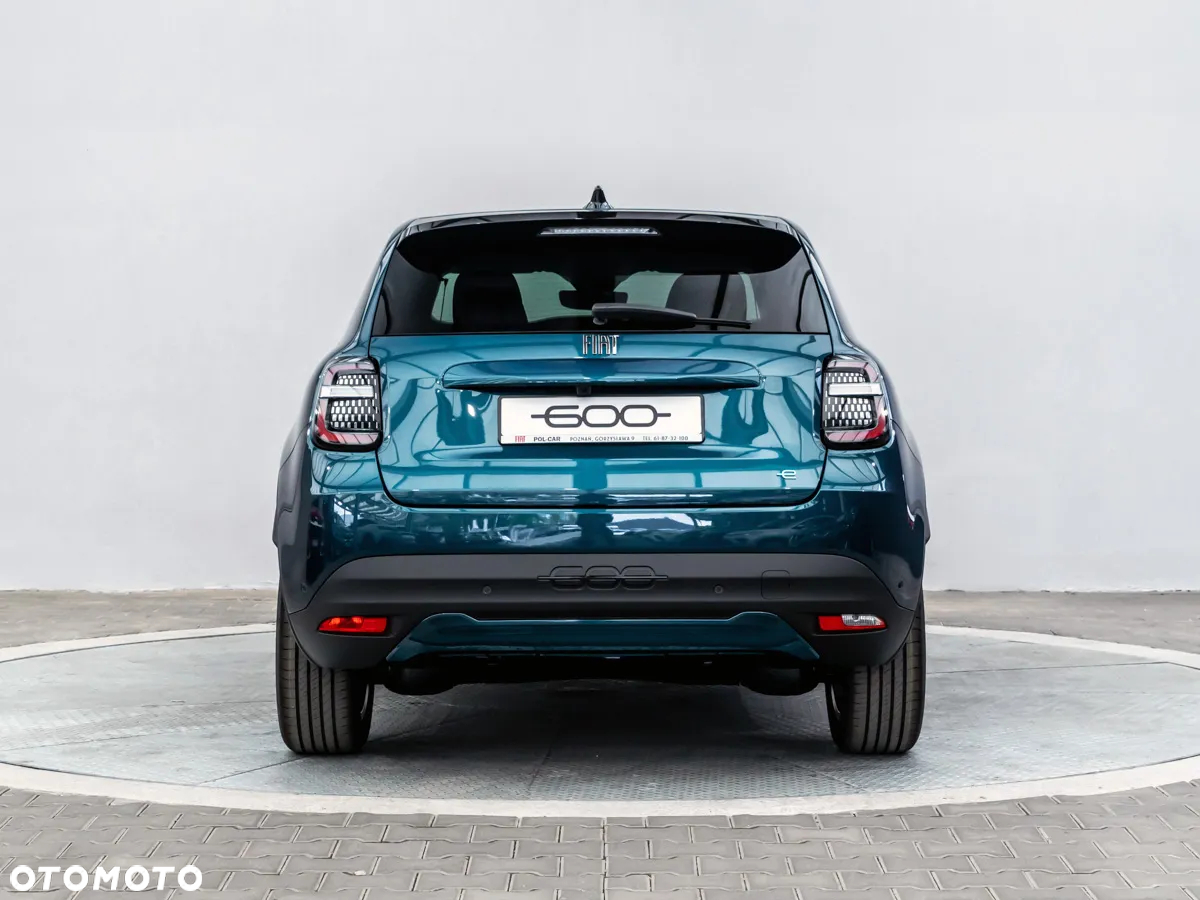 Fiat 600 600e la Prima - 4