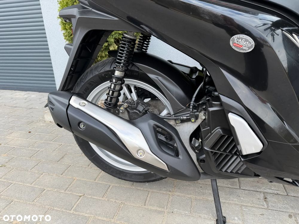 Honda SH - 16