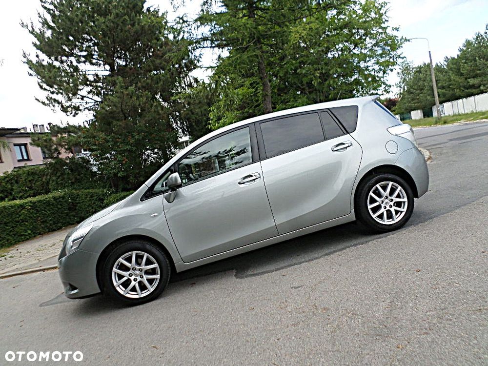 Toyota Verso 1.8 5-Sitzer Executive - 37