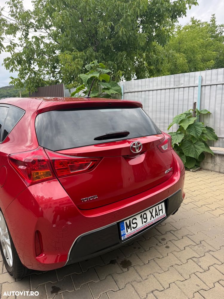 Toyota Auris - 11