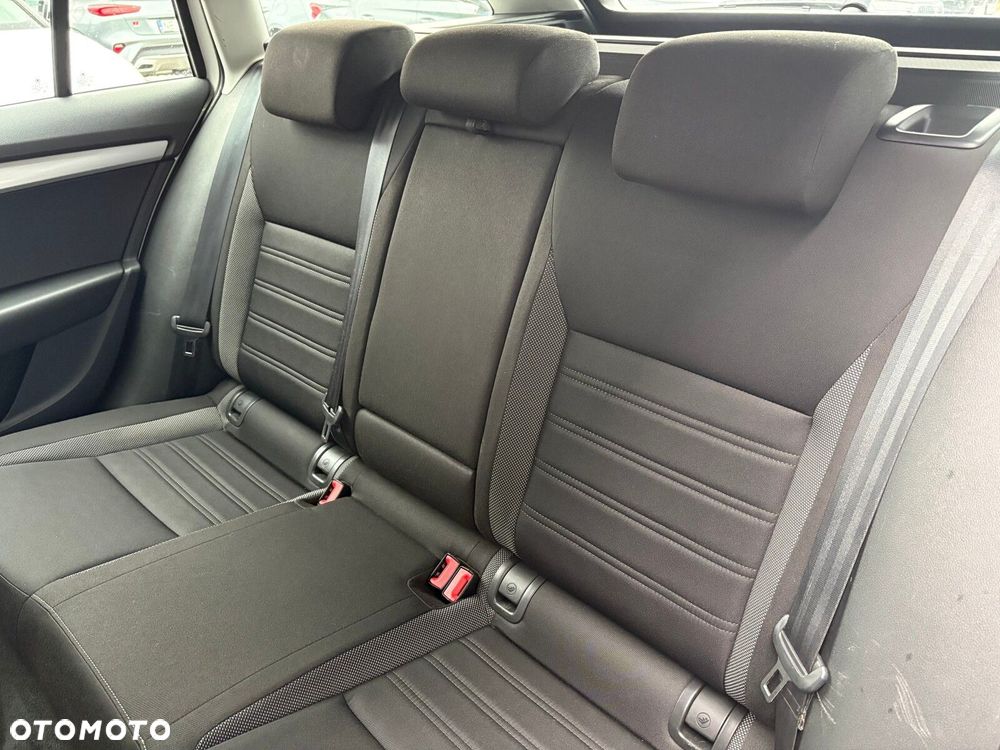 Skoda Octavia 1.6 TDI Ambition - 13