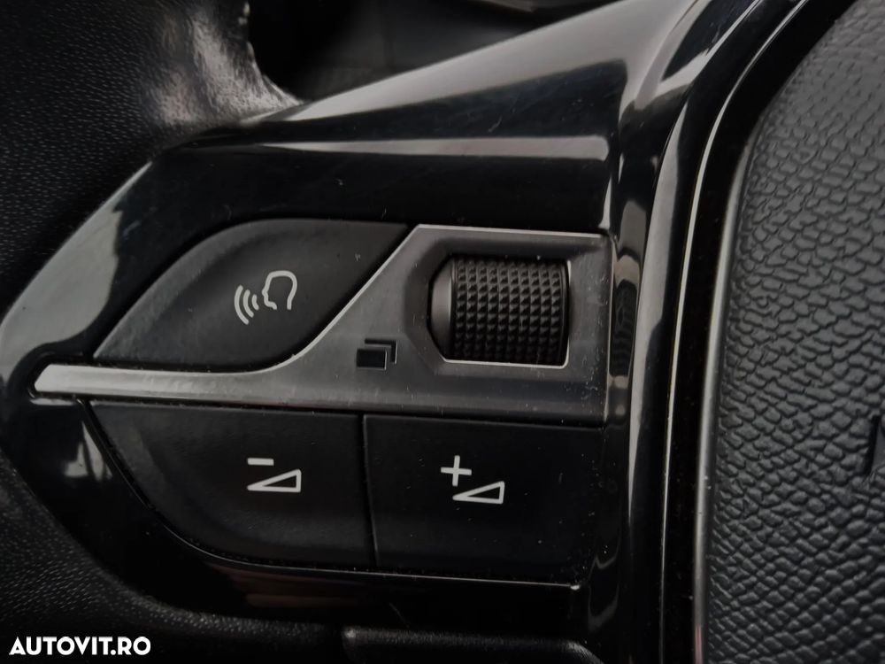 Peugeot 2008 1.5 BlueHDI STT Active - 16