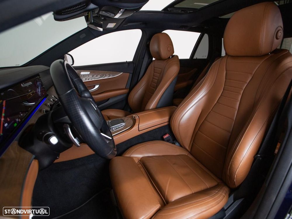 Mercedes-Benz E 300 T 9G-TRONIC AMG Line - 9