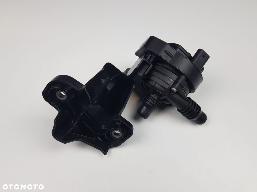 Dodatkowa Pompa Pompka wody BMW X1 U11 5A020E0 - 7