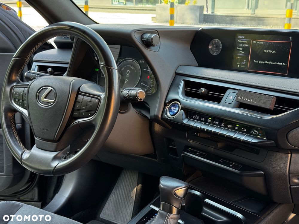Lexus UX 250h GPF Prestige 2WD - 32