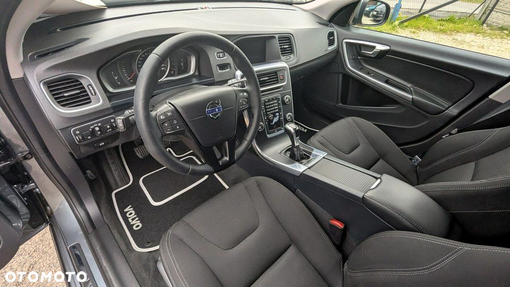 Volvo V60 - 13