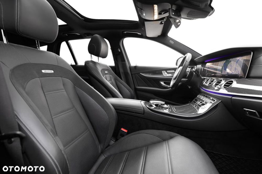 Mercedes-Benz Klasa E 43 AMG 4-Matic - 26