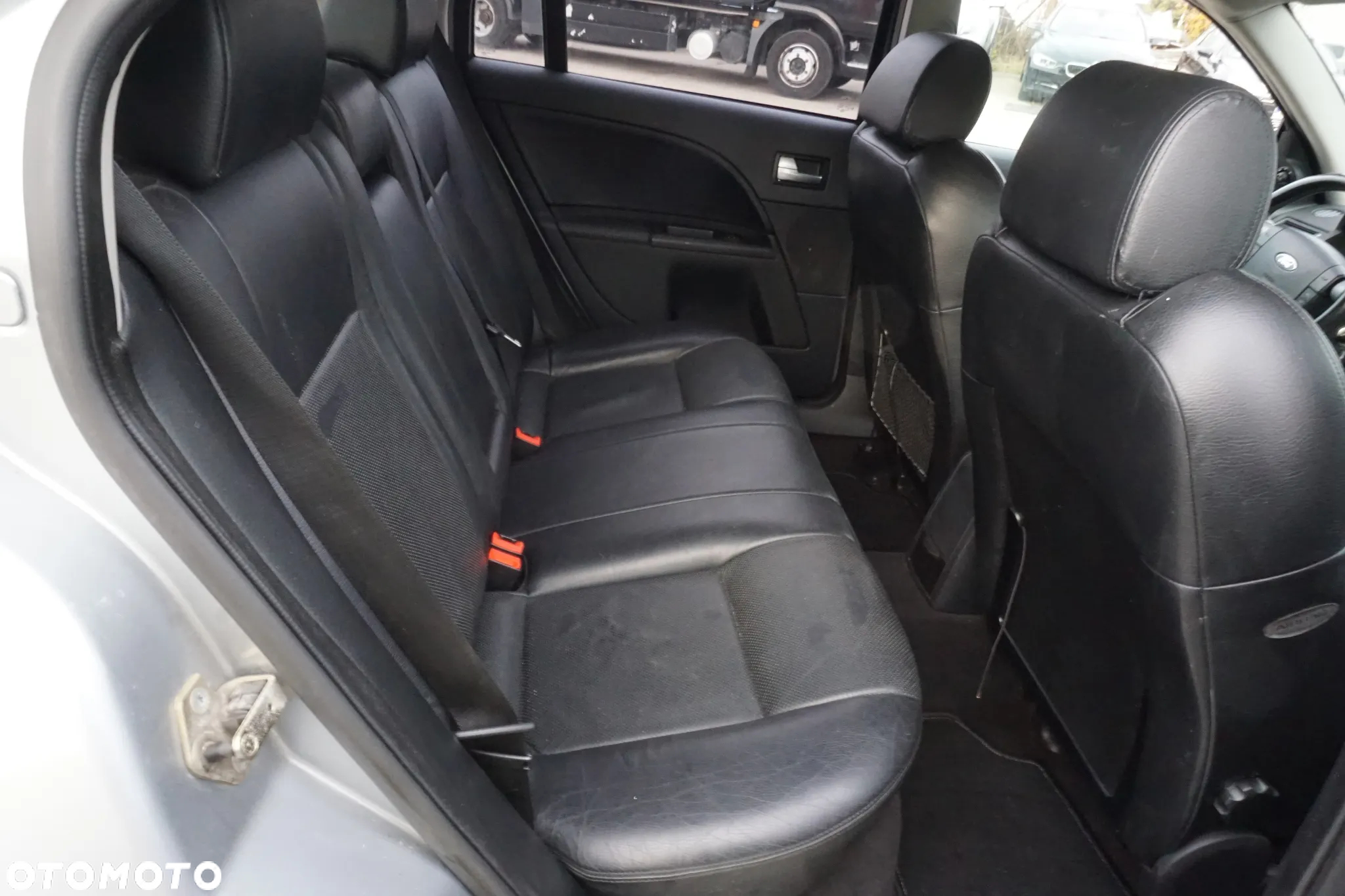 Ford Mondeo - 11