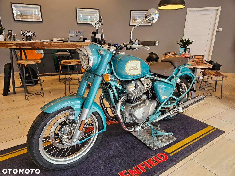 Royal Enfield Classic - 7