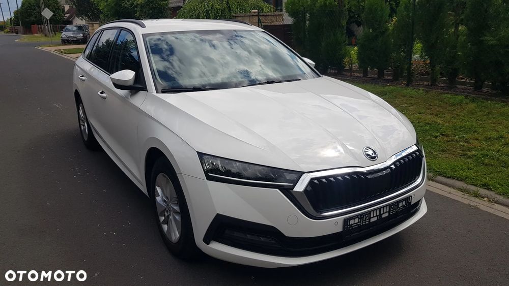 Skoda Octavia 2.0 TDI Edition Plus - 9