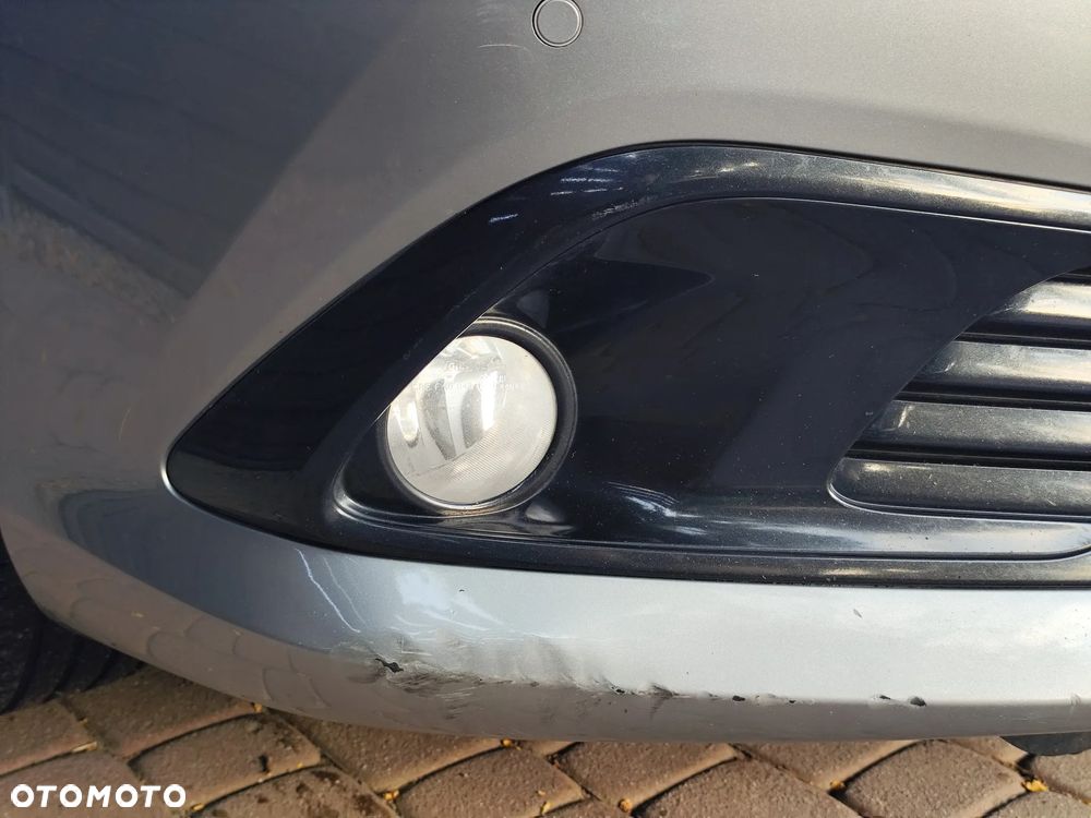 Toyota Auris 1.6 Premium - 28