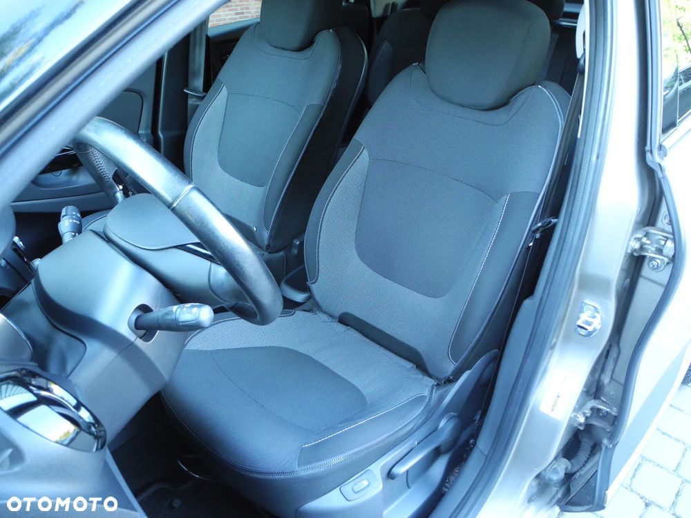 Renault Captur - 16