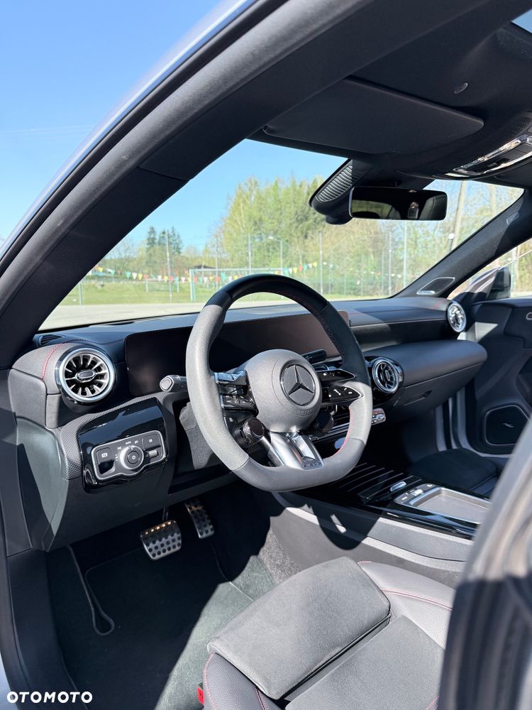 Mercedes-Benz CLA AMG 45 S 4-Matic+ 8G-DCT - 15
